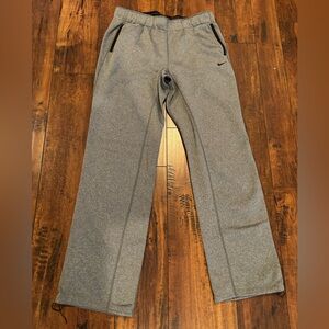 Nike Women’s Heather Gray Sweatpants
